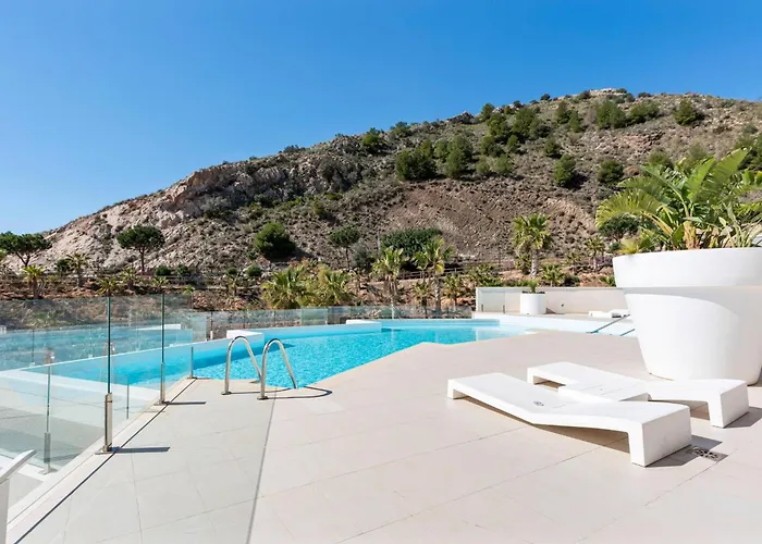 Apartment Panoramic Sea View Stupa Hills
