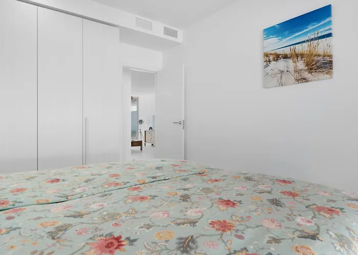 Panoramic Sea View Stupa Hills Apartment Torremuelle