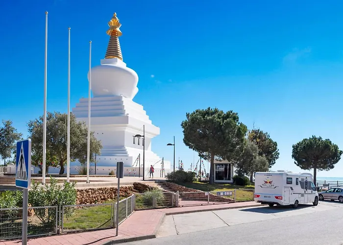 Apartment Panoramic Sea View Stupa Hills