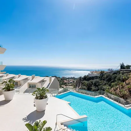 Panoramic Sea View Stupa Hills Apartment